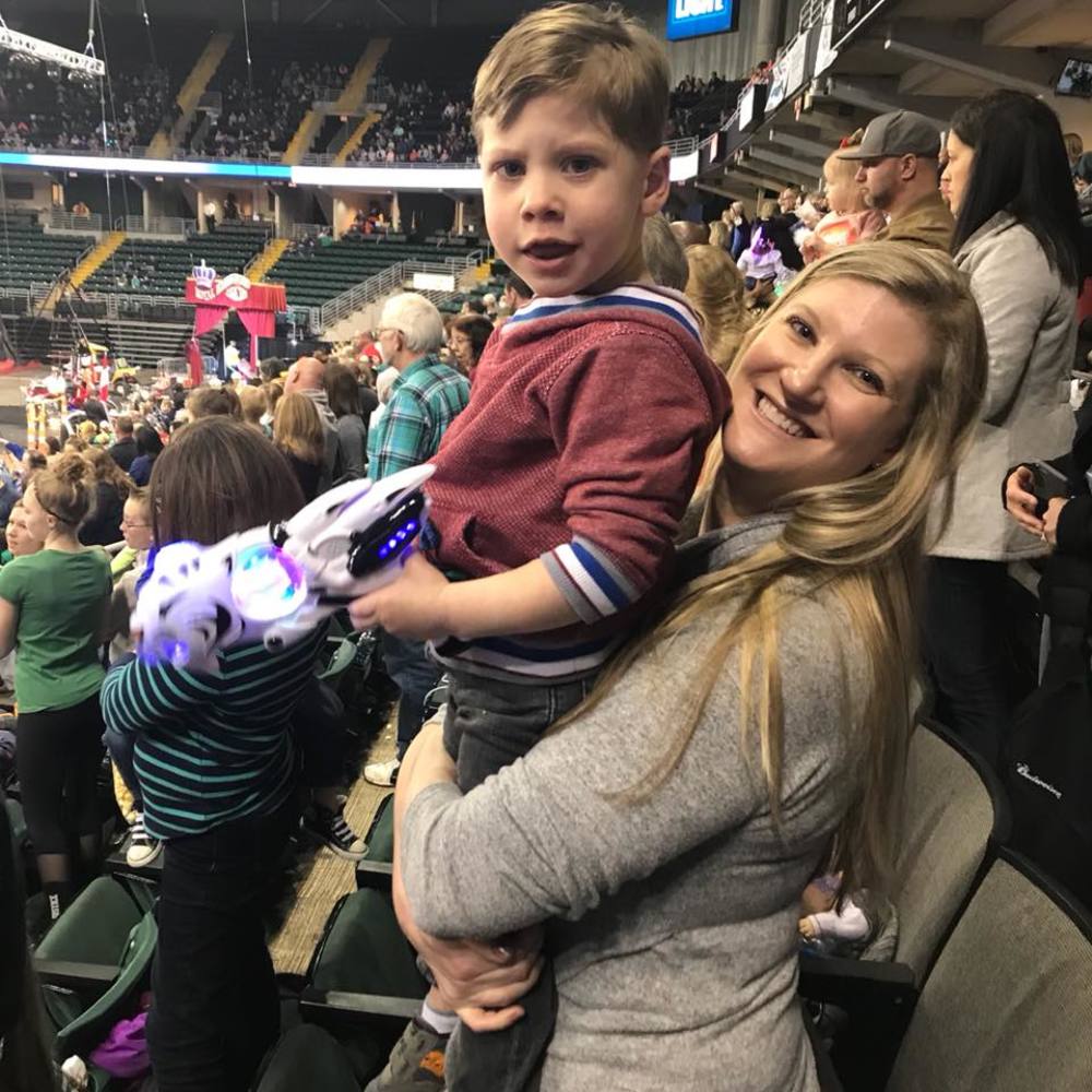 Meet your Posher, Angela